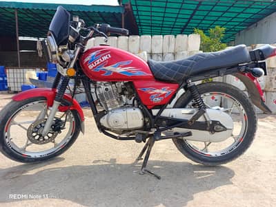 Suzuki GS 150 SE