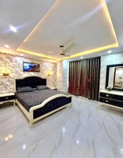 1 bedroom apartment available par day Empire Heights 2 phase 6