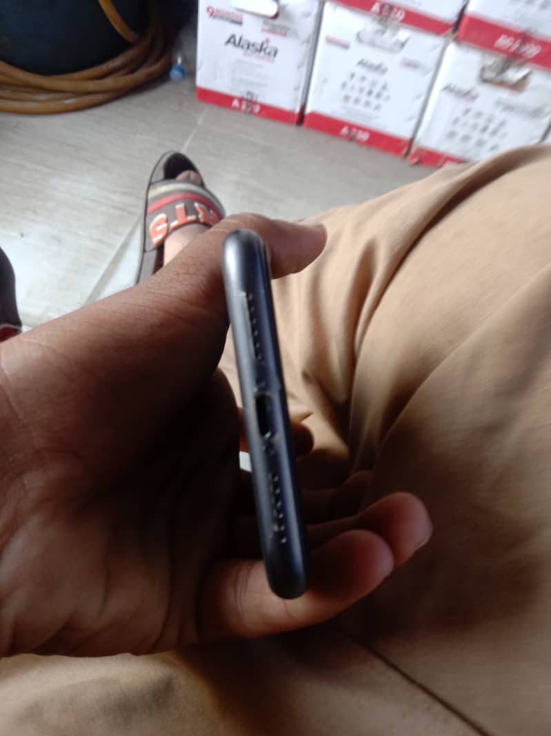 Apple iPhone 11 1