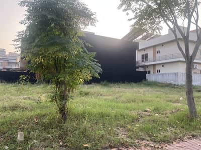 10 Marla plot for sale