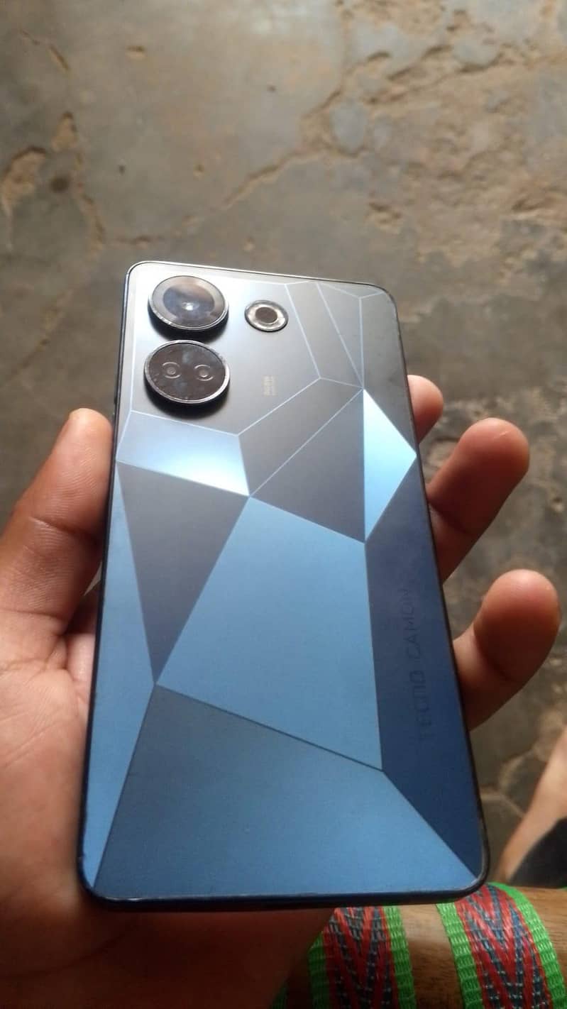 Tecno CAMON 20 2