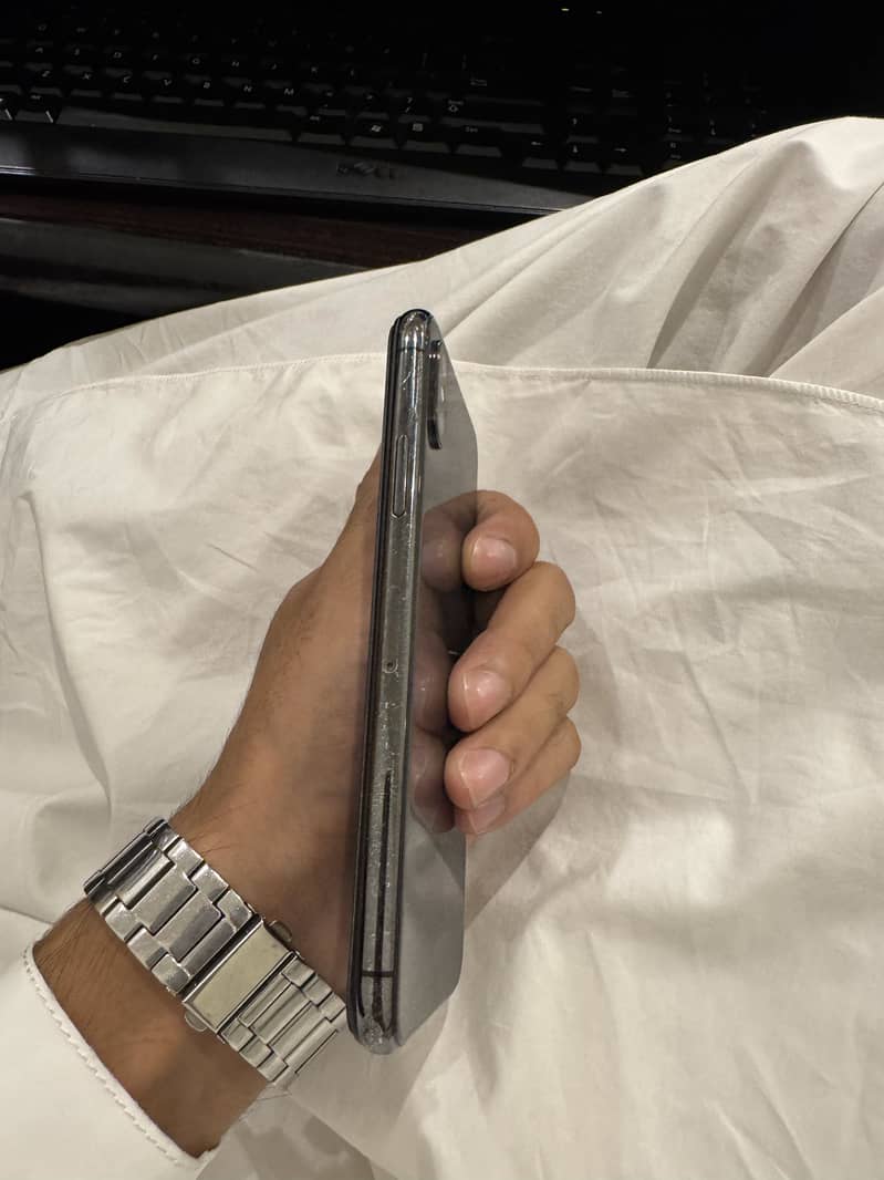 Apple iPhone X 1