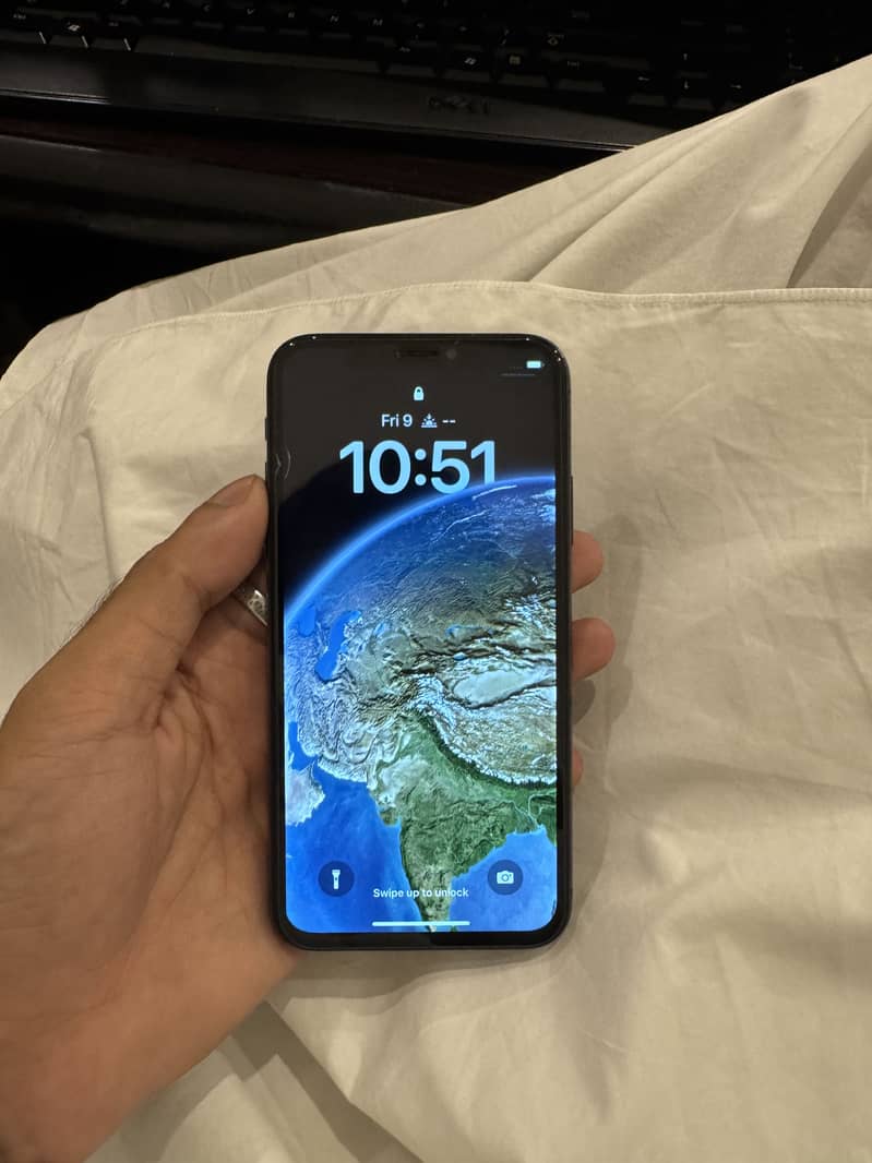 Apple iPhone X 3
