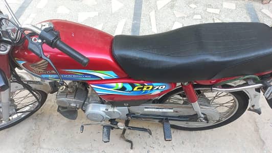 Honda CD 70 Red Color
