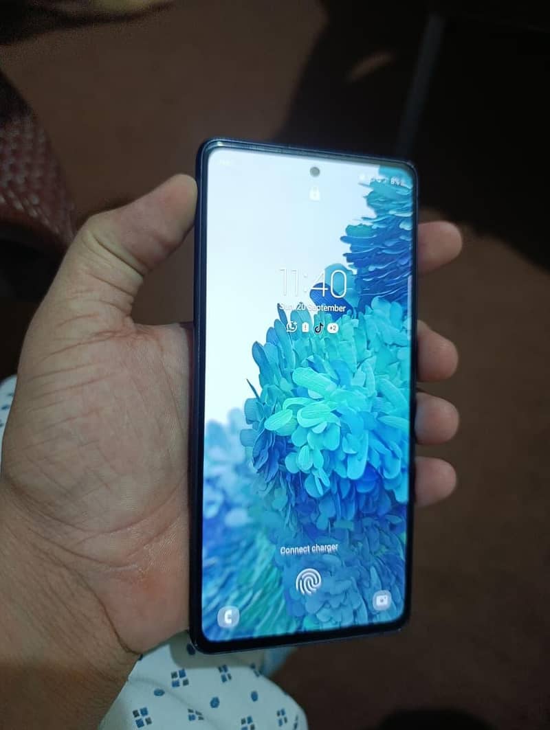Samsung Mobile S20 FE 5G - Mobile Phones - 1120257366