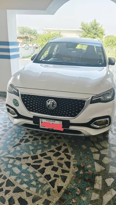 MG HS 2021