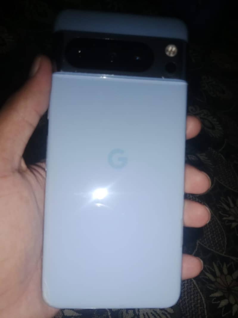 Google Pixel 8 Pro 0