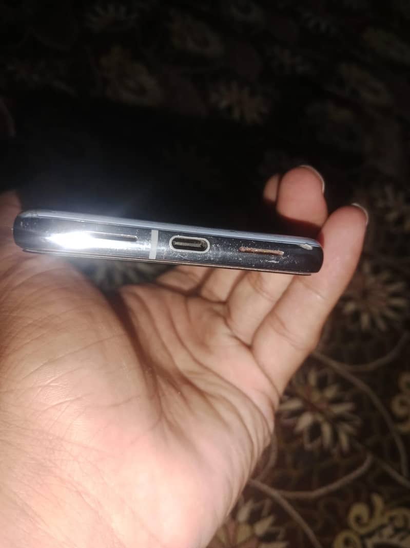 Google Pixel 8 Pro 3