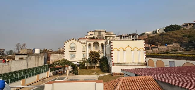 3 Kanal Farm House In Bani Gala Is Available