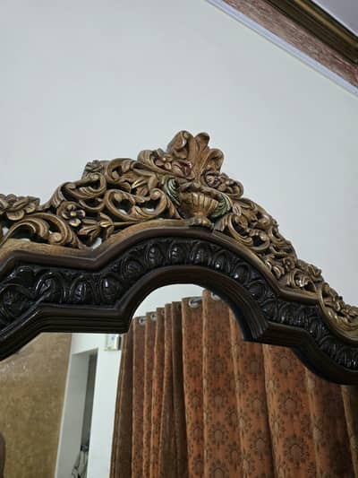Beautiful Chinioti Bed with Dressing – For Sale