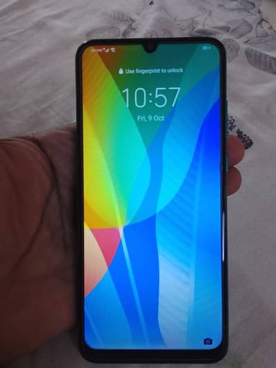 Huawei y6p total genuine mobile with charger and headphone