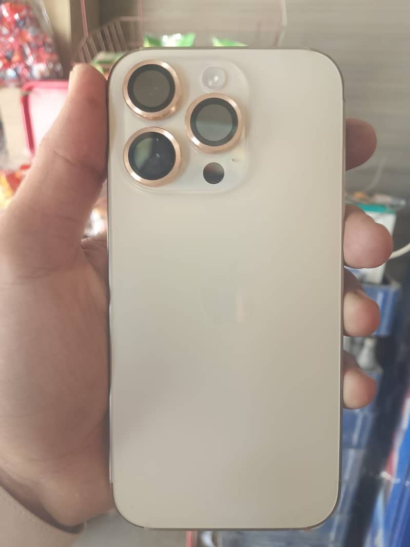 Apple iPhone 14 Pro 4