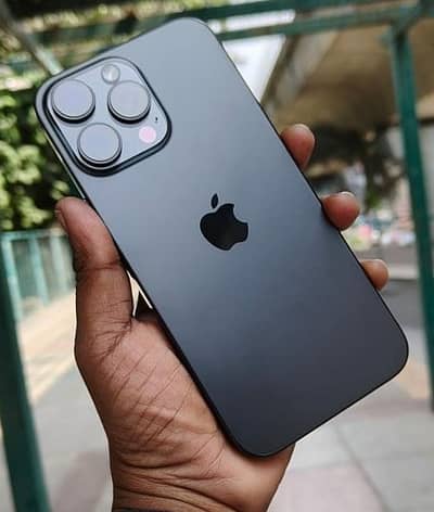 Apple iPhone 16 Pro Max