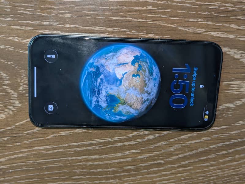 Apple iPhone 13 jv 1