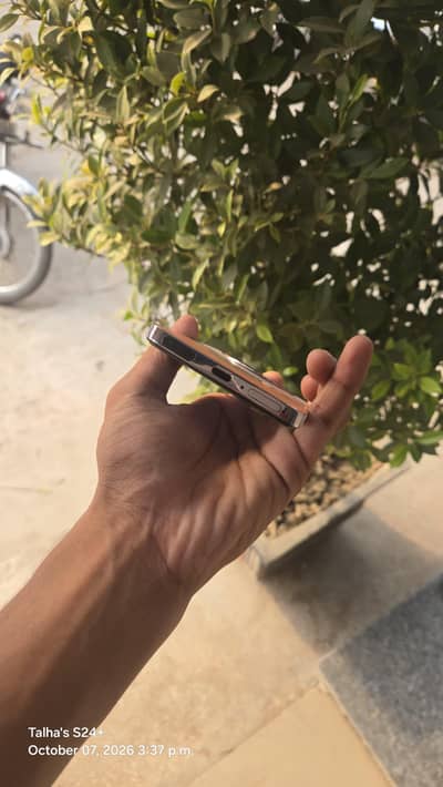 OPPO Reno12 F