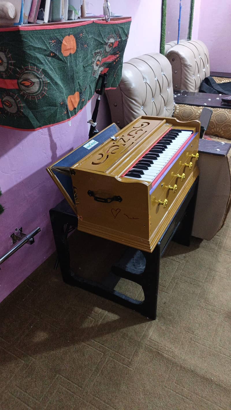 HARMONIUM 2