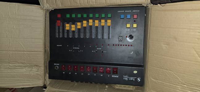 Three phase lightning controller