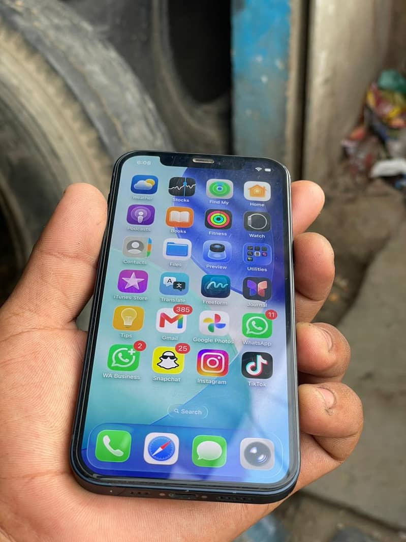 Apple iPhone 12 2