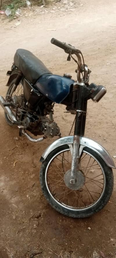 Honda Cd70 Old is gold Dadu num he CDI bike he niche ad prlen achi