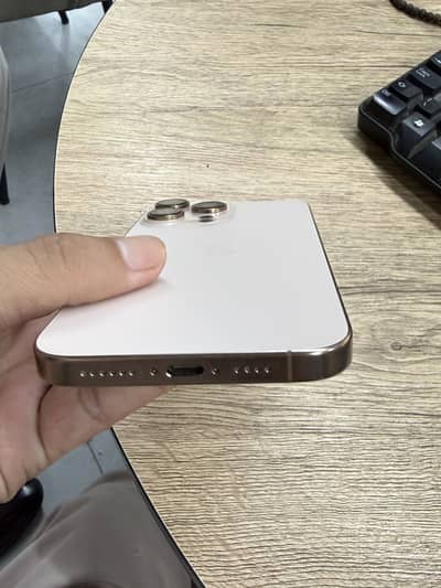 Apple iPhone 16 Pro Max