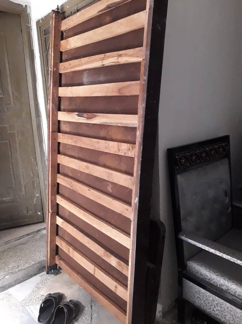 single bed 0