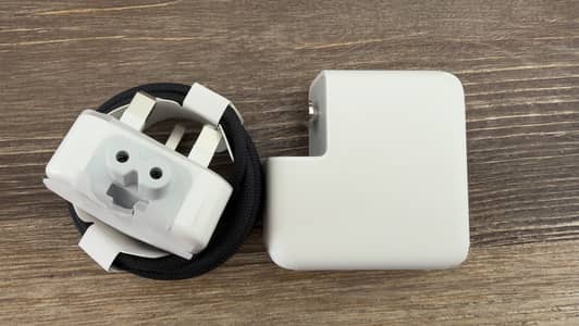 MacBook 70W Charger