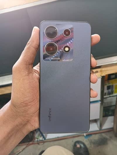 Infinix Note 30