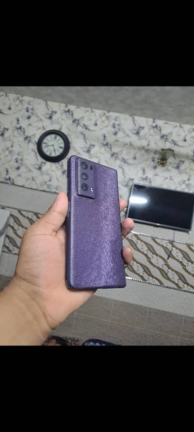 Honor Magic V2