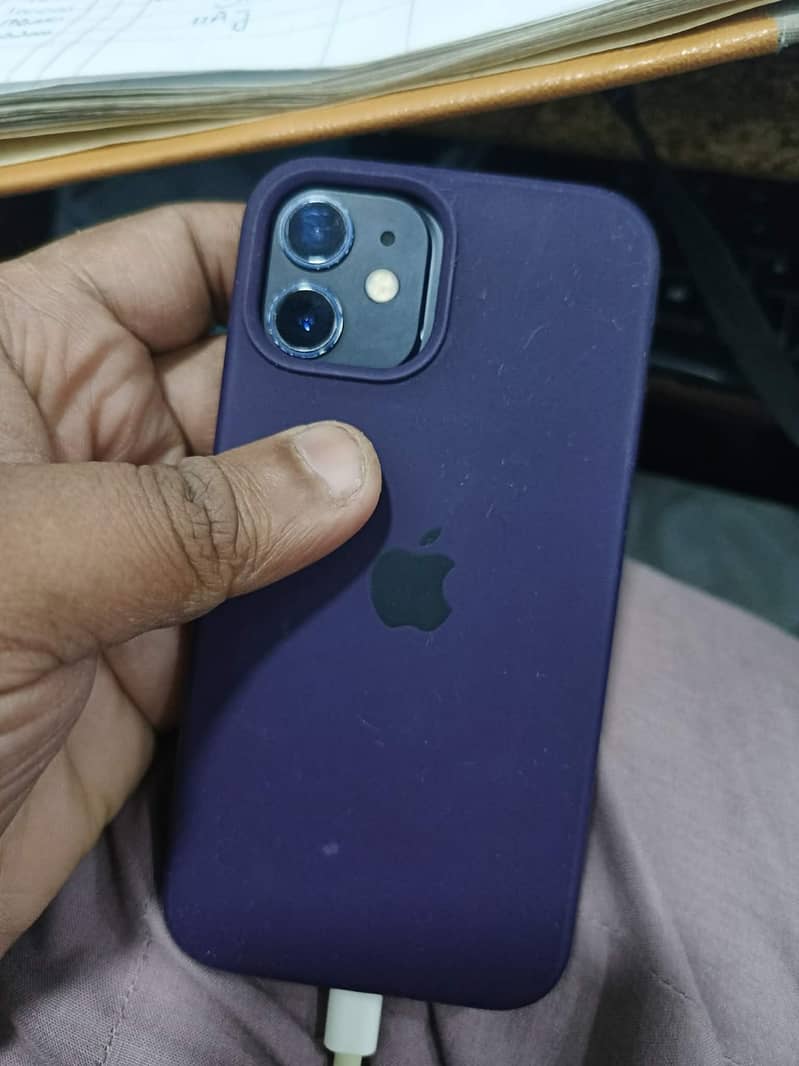 Apple iPhone 12 mini 1