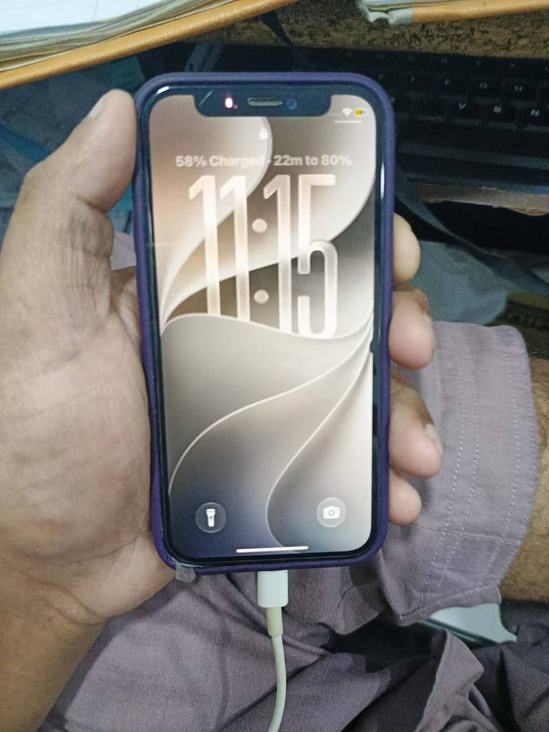 Apple iPhone 12 mini 6