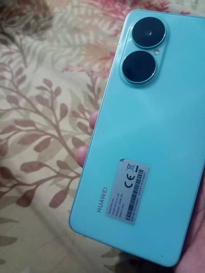Huawei Nova Y73 8/256 GB camera King
