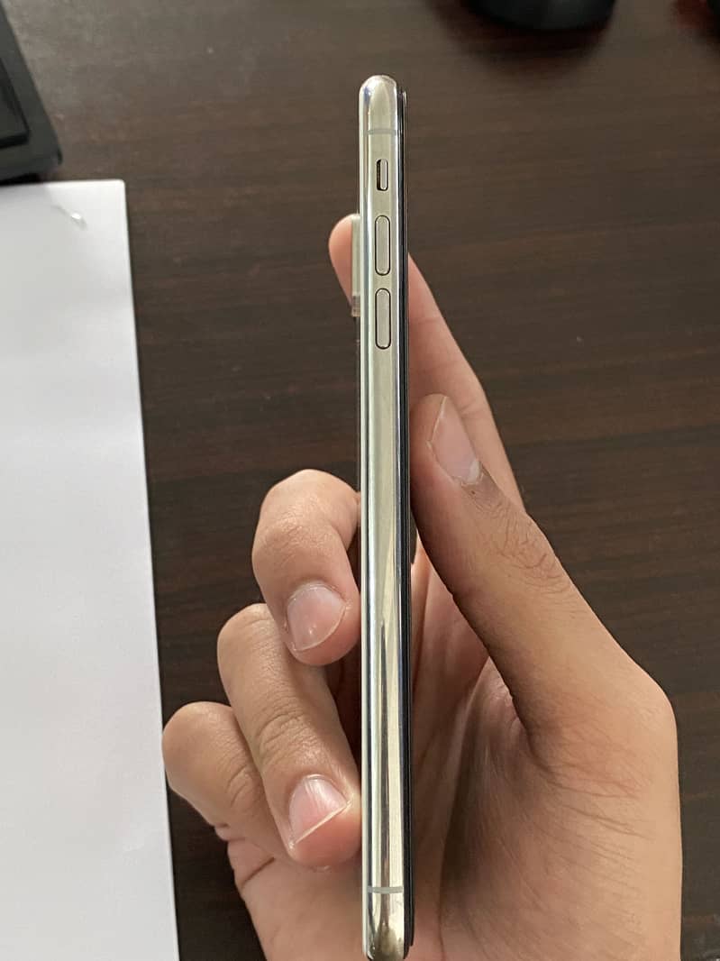 Iphone XS Max 7