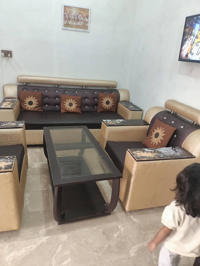 sofa set +table 3