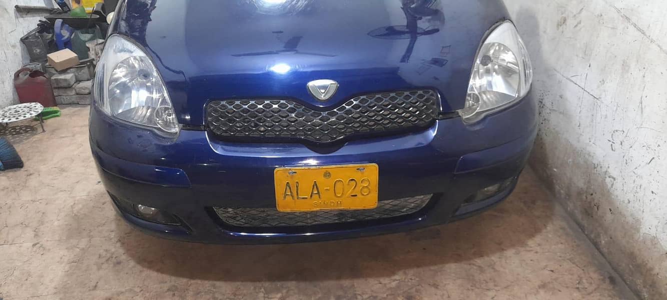 vitz 2002 reg 2004 0