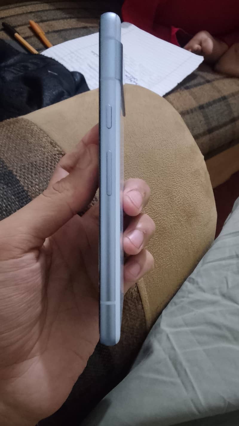 Google Pixel 7a 2