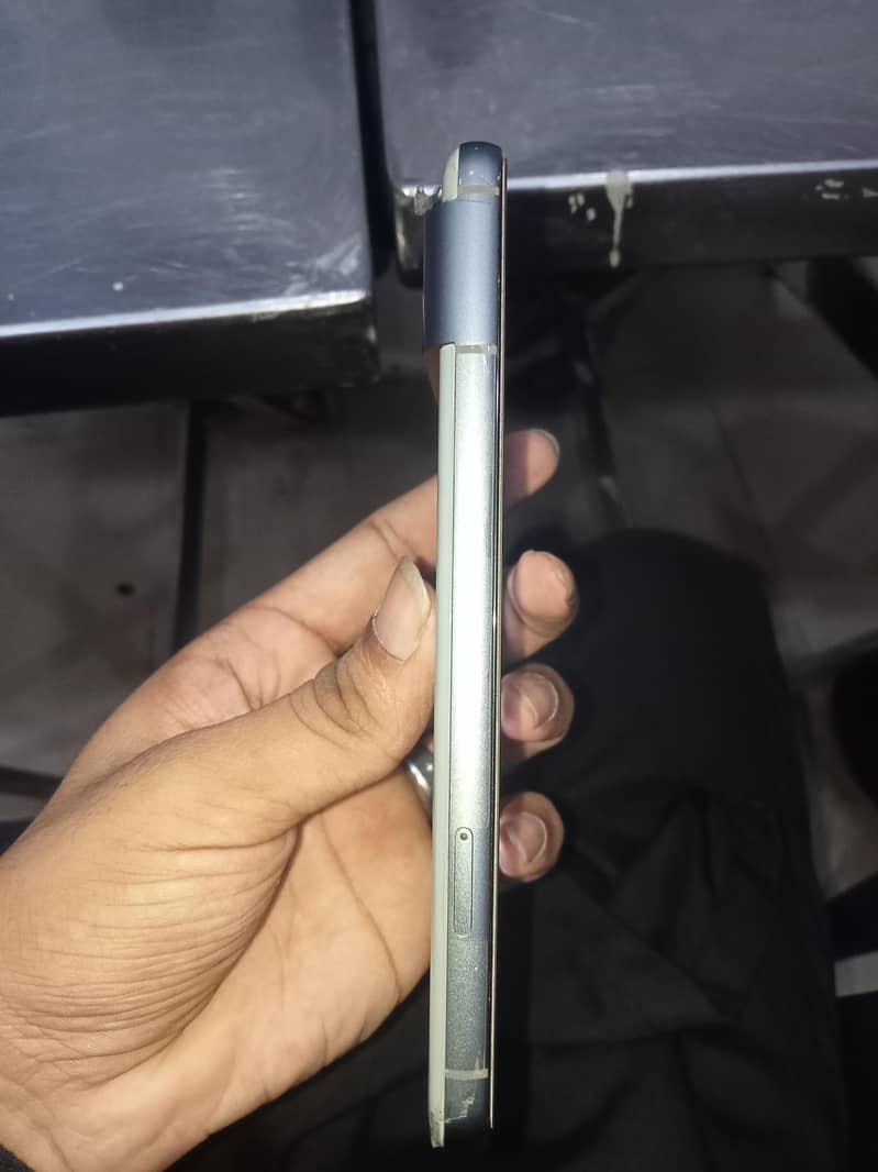 Google Pixel 8 1
