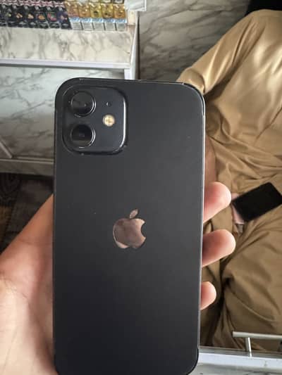 Apple iPhone 12
