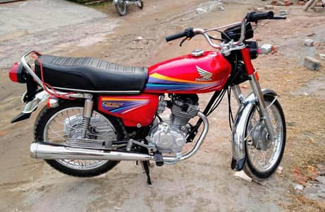 Honda 125 CG bike model 2011 for sale on 0345-7913-211