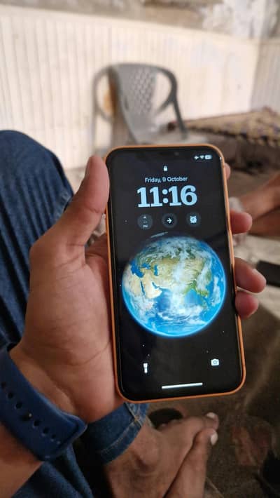 Apple iPhone XR convert 17 pro