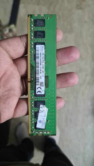 4 GB DDR 4 (2 RAMS) SALE IN LAHORE