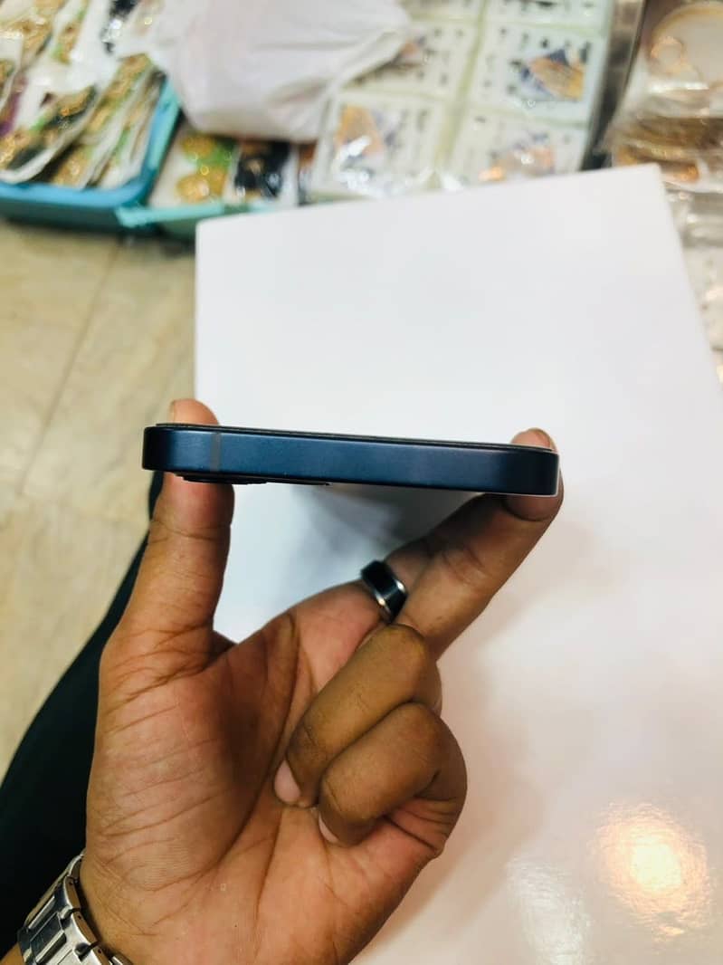 Apple iPhone 12 5