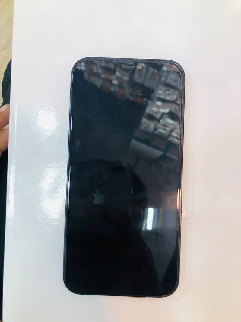 Apple iPhone 12 8
