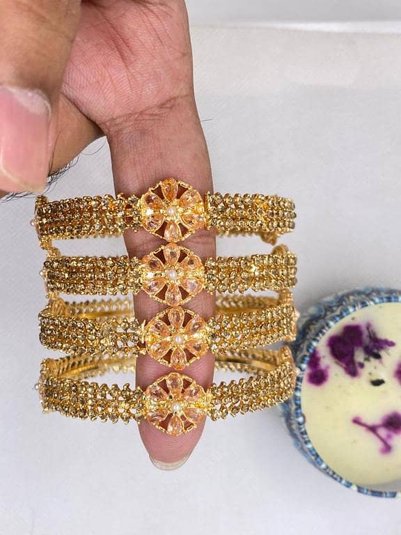 Luxury Golden Crystal Floral Center Bangles Set for Women – K652