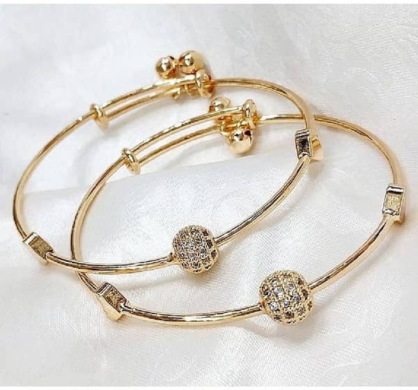 2 Pack Elegant Golden Polish Long-Lasting Bracelets