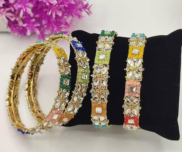 New Elegant Design Kundan 4-Piece Bangles for Women
