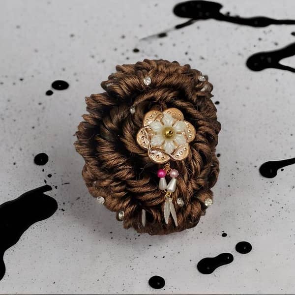 Hair Bun Clip Jura - Easy Hair Bun Accessory for Girls and Women