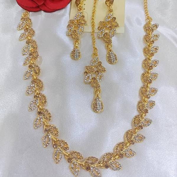 Golden Crystal Jewelry Set for Women by Golden Crystal