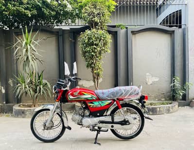Honda CD70cc 2022Model total genuine Brand-new condition 2023