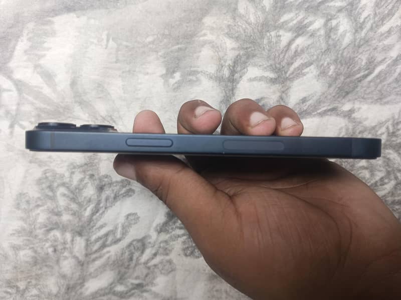 Apple iPhone 14 5