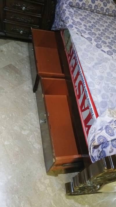 bed with side tables